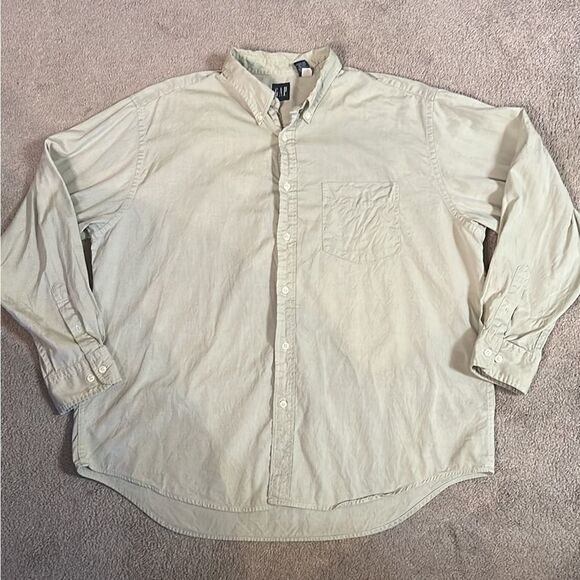Gap Men’s Khaki Button Down Shirt! - Picture 7 of 7